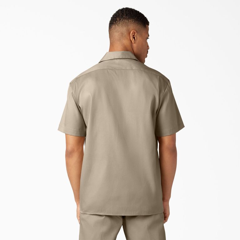 CAMISA DICKIES CON BOLSILLO DELANTERO COLOR ARENA