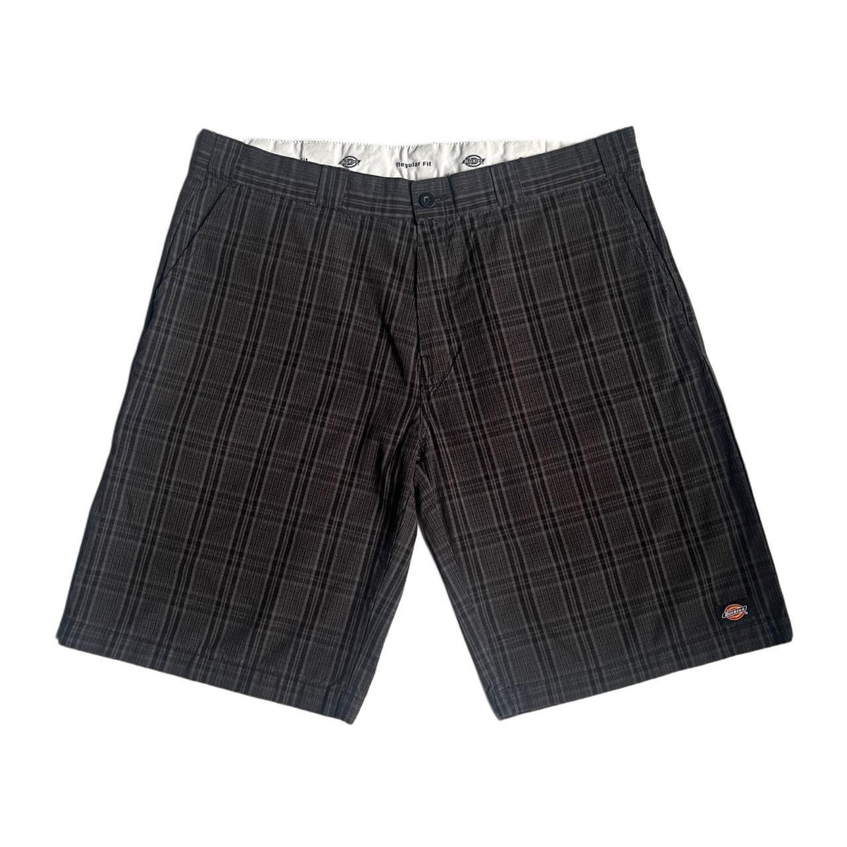 SHORT DICKIES A CUADROS COLOR CARBON CHARCOAL HOMBRE