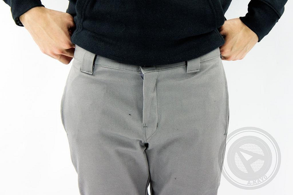 PANTALON DE TRABAJO DICKIES PARA HOMBRE CON BOLSILLOS COLOR GRIS GRAVA