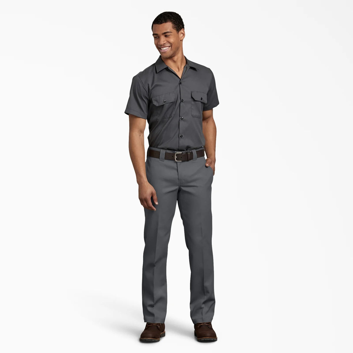 PANTALON DE TRABAJO DICKIES PARA HOMBRE CON BOLSILLOS COLOR CARBON