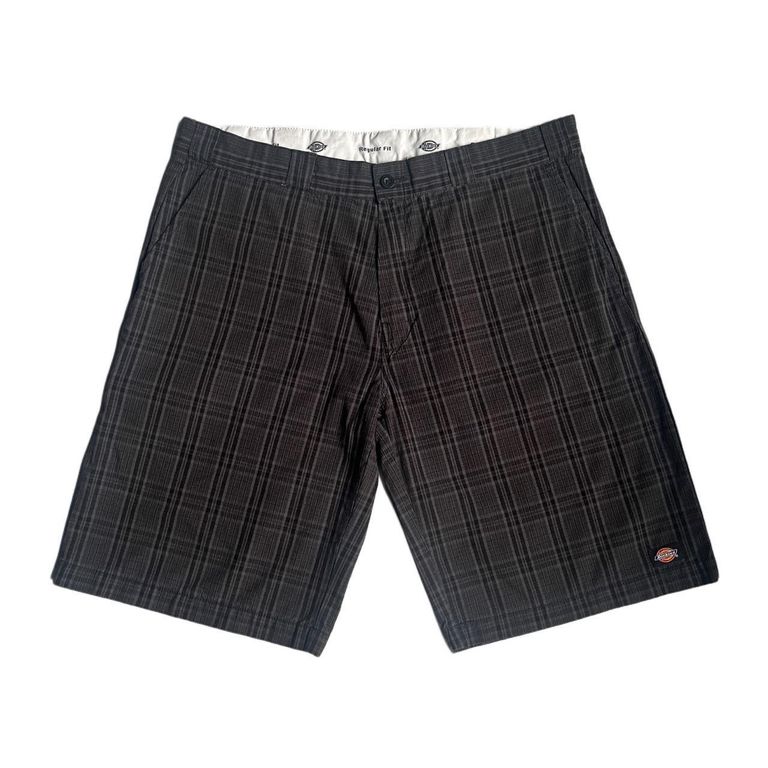 SHORT DICKIES A CUADROS COLOR CARBON CHARCOAL HOMBRE